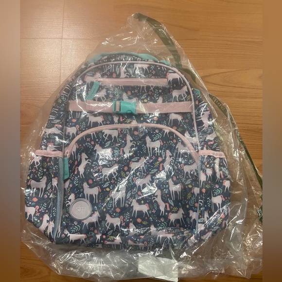 Simple Modern The Fletcher 12L Backpack- Unicorn Fields Print 15" Kid's NWT - Picture 1 of 2